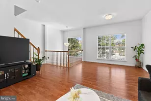 14239 Hunters Run Way, Gainesville, VA 20155 - Photo 10