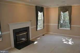 16853 Capon Tree Ln, Woodbridge, VA 22191 - Photo 12