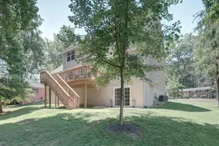 18413 Cedar Dr, Triangle, VA 22172 - Photo 4