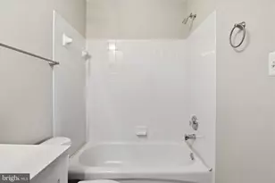 2038 Stargrass Ct, Woodbridge, VA 22192 - Photo 24