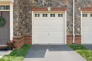 11213 Wortham Crest Cir, Manassas, VA 20109 - Photo 2