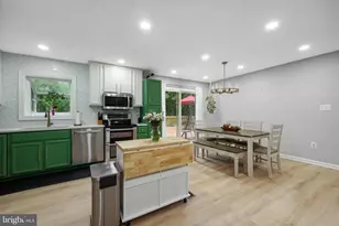 8170 Sinclair Mill Rd, Manassas, VA 20112 - Photo 6