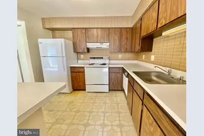 2877 Burgundy Place, Woodbridge, VA 22192 - Photo 10