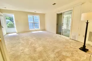 2877 Burgundy Pl, Woodbridge, VA 22192 - Photo 4