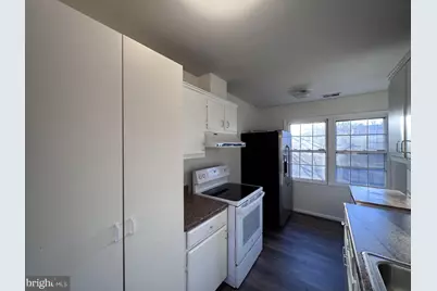 12335 Woodlawn Court, Woodbridge, VA 22192 - Photo 6