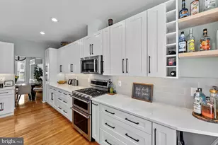9059 Brewer Creek Pl, Manassas, VA 20109 - Photo 4