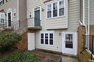 4225 Stockbridge Dr, Dumfries, VA 22025 - Photo 2