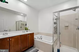 8045 Crescent Park Dr, Gainesville, VA 20155 - Photo 24