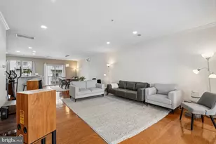 8045 Crescent Park Dr, Gainesville, VA 20155 - Photo 6