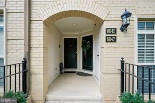 8045 Crescent Park Dr, Gainesville, VA 20155 - Photo 4