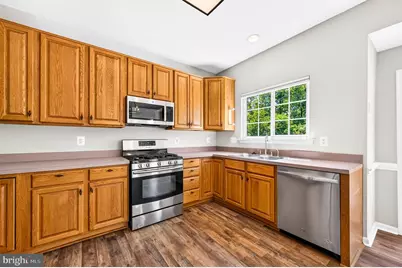 6853 Hollow Glen Court, Gainesville, VA 20155 - Photo 26