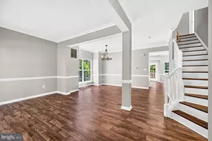 6853 Hollow Glen Ct, Gainesville, VA 20155 - Photo 10