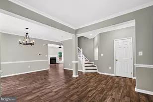 6853 Hollow Glen Ct, Gainesville, VA 20155 - Photo 12