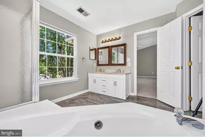 6853 Hollow Glen Court, Gainesville, VA 20155 - Photo 32