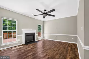 6853 Hollow Glen Ct, Gainesville, VA 20155 - Photo 18