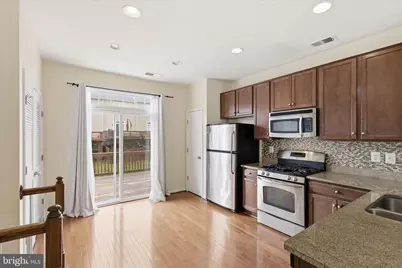 15704 John Diskin Circle, Woodbridge, VA 22191 - Photo 6