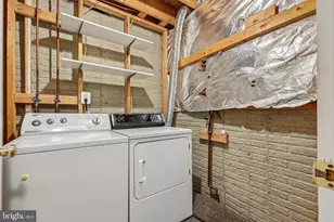 1774 Tiger Lily Cir, Woodbridge, VA 22192 - Photo 18