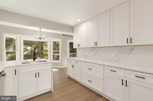13005 Emmet Ct, Woodbridge, VA 22192 - Photo 16
