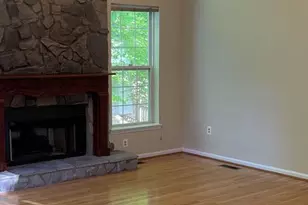 15518 Toddsbury Ln, Manassas, VA 20112 - Photo 10