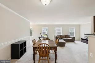 2807 Chinkapin Oak Ln, Woodbridge, VA 22191 - Photo 4