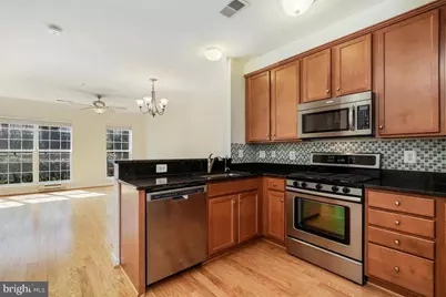 15221 Leicestershire Street, Woodbridge, VA 22191 - Photo 6