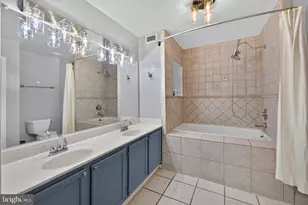 12585 Kempston Ln, Woodbridge, VA 22192 - Photo 32