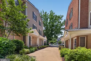 12585 Kempston Ln, Woodbridge, VA 22192 - Photo 4