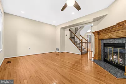 15203 Valley Stream Drive, Woodbridge, VA 22191 - Photo 4