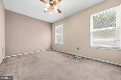 15203 Valley Stream Drive, Woodbridge, VA 22191 - Photo 20