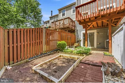 15203 Valley Stream Drive, Woodbridge, VA 22191 - Photo 32