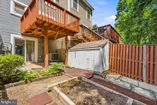 15203 Valley Stream Dr, Woodbridge, VA 22191 - Photo 30