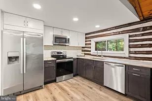 8331 Haire St, Manassas, VA 20112 - Photo 4