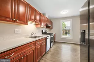 7505 Campbell Ct, Manassas, VA 20109 - Photo 10