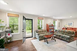 19266 Mockingbird Heights Rd, Triangle, VA 22172 - Photo 4