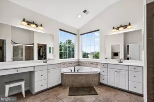 13862 Estate Manor Dr, Gainesville, VA 20155 - Photo 40