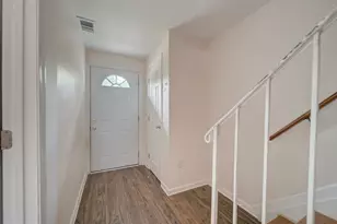 3429 Braddock Dr, Woodbridge, VA 22193 - Photo 4