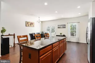7030 Darbey Knoll Dr, Gainesville, VA 20155 - Photo 4