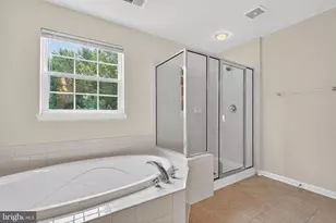 7629 Hamelin Ln, Gainesville, VA 20155 - Photo 32