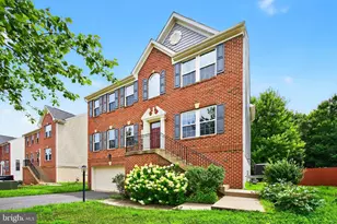 7629 Hamelin Ln, Gainesville, VA 20155 - Photo 2
