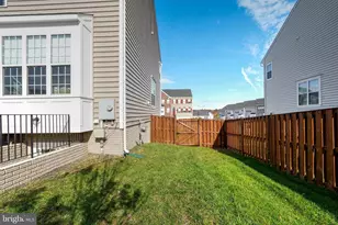 3185 Barbeque Pl, Woodbridge, VA 22193 - Photo 30