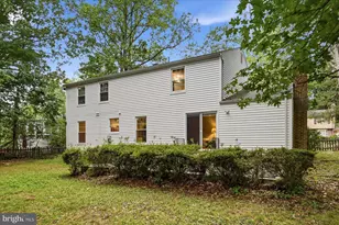 15923 Dolphin Dr, Dumfries, VA 22025 - Photo 18