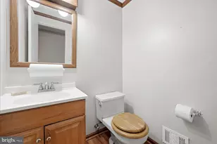 15923 Dolphin Dr, Dumfries, VA 22025 - Photo 14