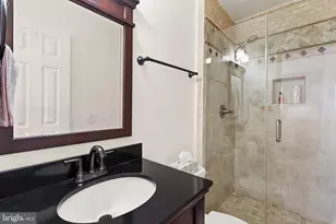 3523 Castle Hill Dr, Woodbridge, VA 22193 - Photo 20