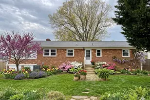 7629 Huron Dr, Gainesville, VA 20155 - Photo 12