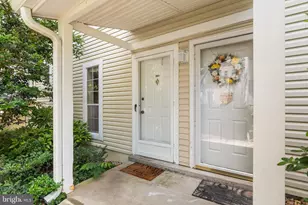 11976 Cardamom Dr, Woodbridge, VA 22192 - Photo 4
