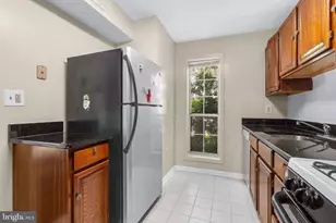 11976 Cardamom Dr, Woodbridge, VA 22192 - Photo 8
