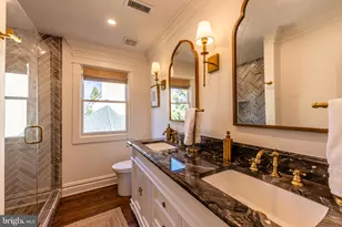 8125 Crooked Oaks Ct, Gainesville, VA 20155 - Photo 32
