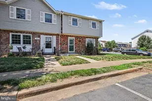 1800 Fort Pulaski Ct, Dumfries, VA 22026 - Photo 36