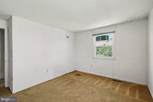 1800 Fort Pulaski Ct, Dumfries, VA 22026 - Photo 30