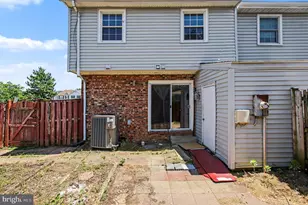 1800 Fort Pulaski Ct, Dumfries, VA 22026 - Photo 34